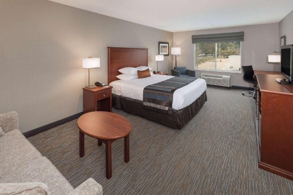 Wingate by Wyndham Shreveport Airport image 23